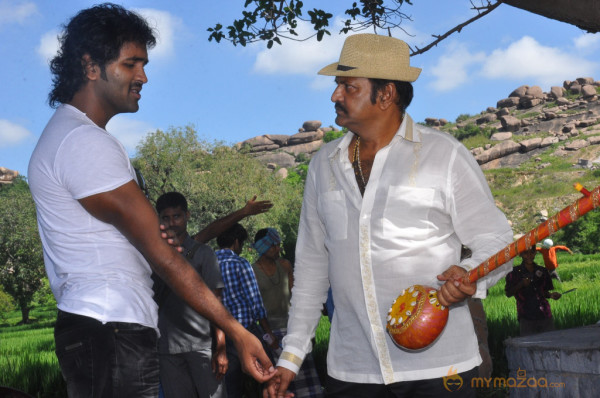 Doosukeltha Movie Onlocation Stills 