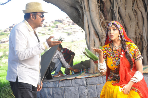 Doosukeltha Movie Onlocation Stills 