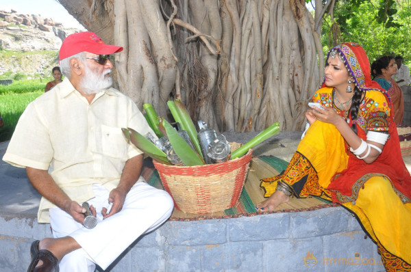 Doosukeltha Movie Onlocation Stills 