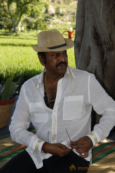 Doosukeltha Movie Onlocation Stills 