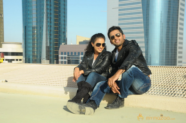 Gunde Jaari Gallanthayindhe Movie New Stills 