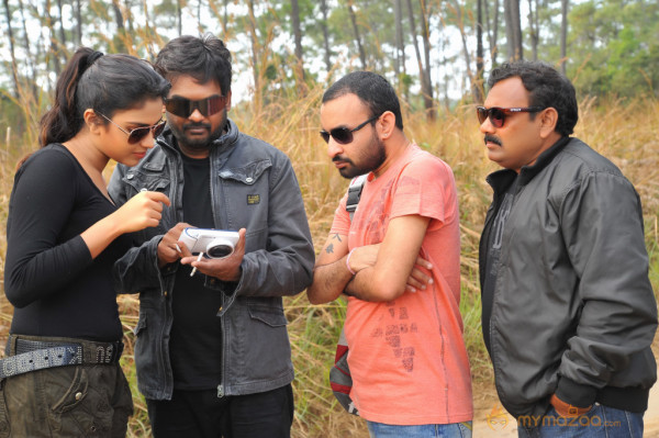 Iddarammailatho Working Stills 