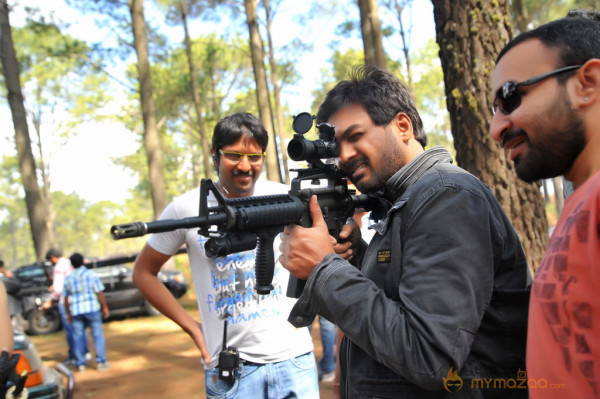 Iddarammailatho Working Stills 