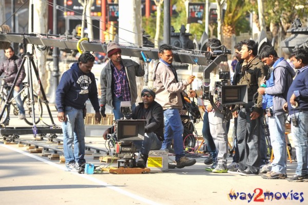 Iddarammayilatho Movie & Working Stills 