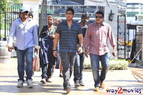 Iddarammayilatho Movie & Working Stills 