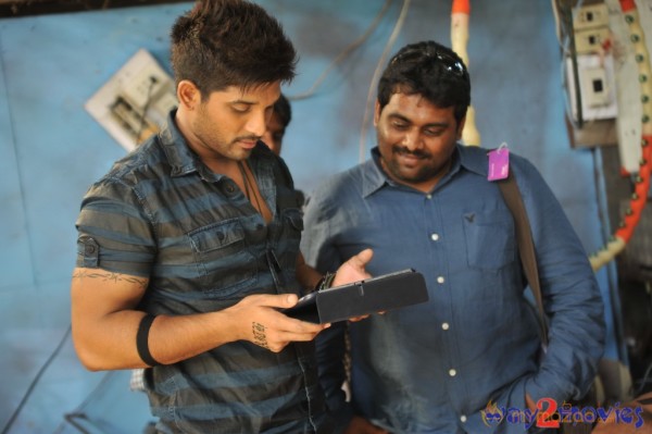 Iddarammayilatho Movie & Working Stills 