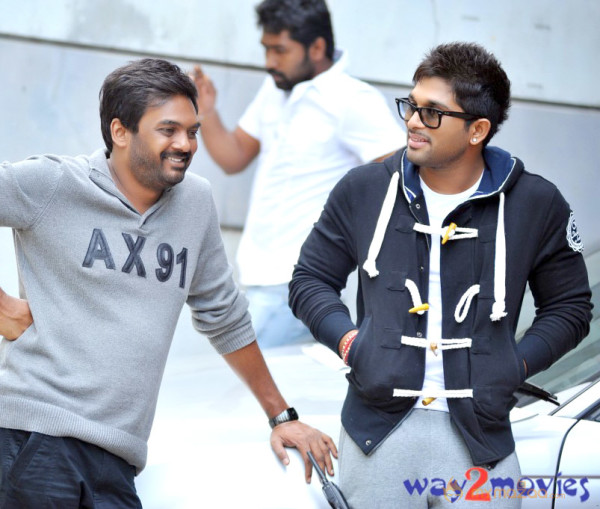 Iddarammayilatho Movie & Working Stills 