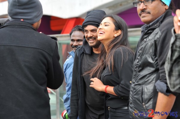 Iddarammayilatho Movie Working Stills 