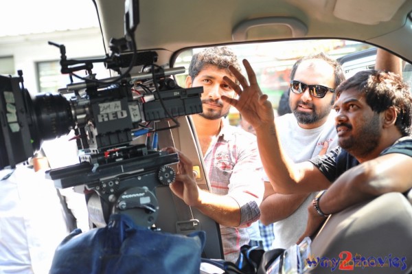 Iddarammayilatho Movie Working Stills 