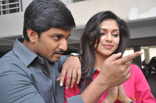 Jenda Pai Kapiraju Movie Onlocation Stills 