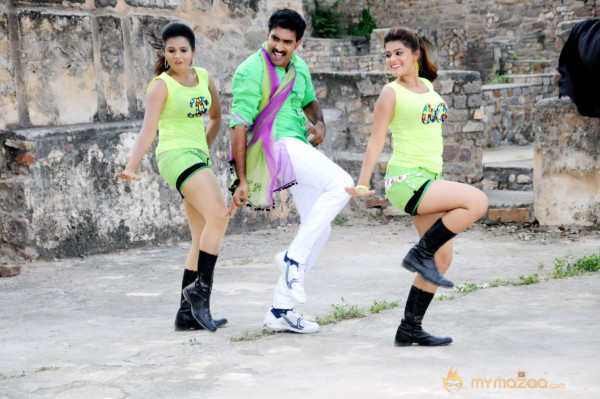 Kakateeyudu Movie Stills