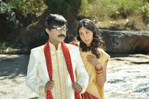 Maharajasri Gaaligadu Movie Hot Stills 