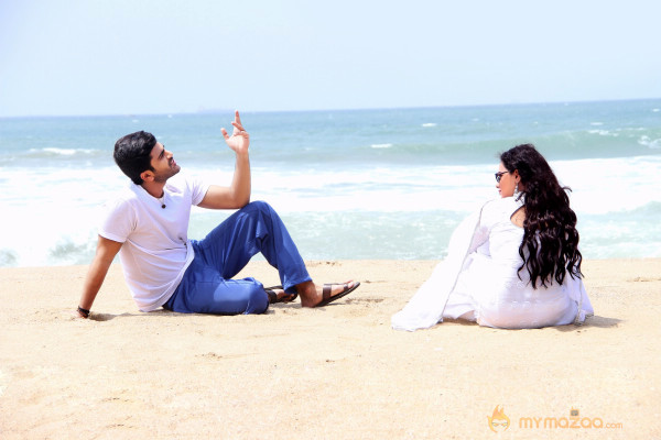 Malli Malli Idi Rani Roju