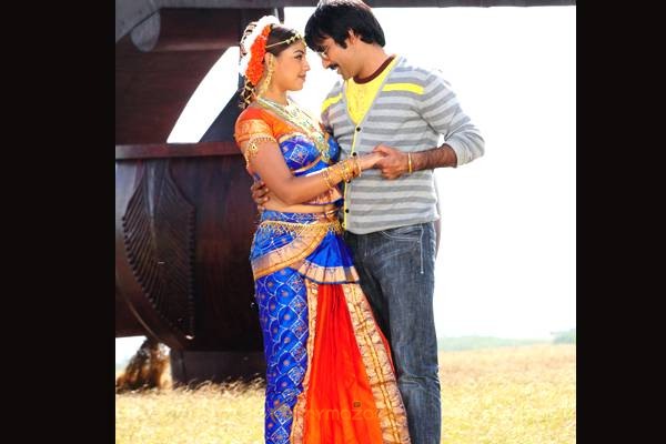 Mirapakai Movie Stills