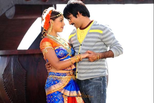 Mirapakai Movie Stills