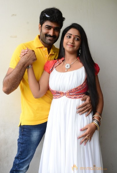 Mounam movie photoshoot stills gallery