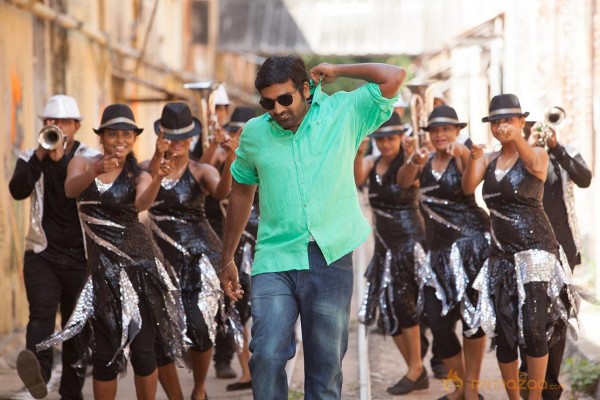 Nayana Tara Naanum Rowdydhaan Movie New Stills