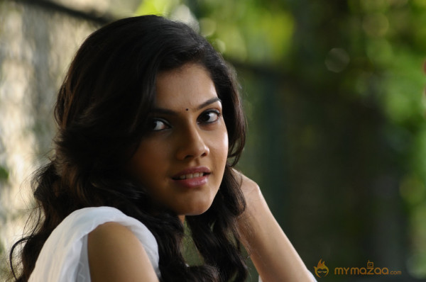 NH 4 Movie Stills 