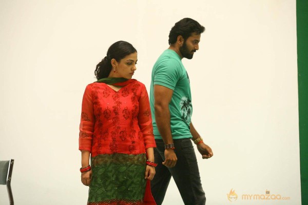 Nithya Menon In Ee Velalo Movie Stills