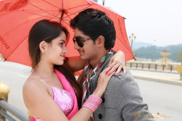 Nuvve Naa Bangaram New Movie Stills 