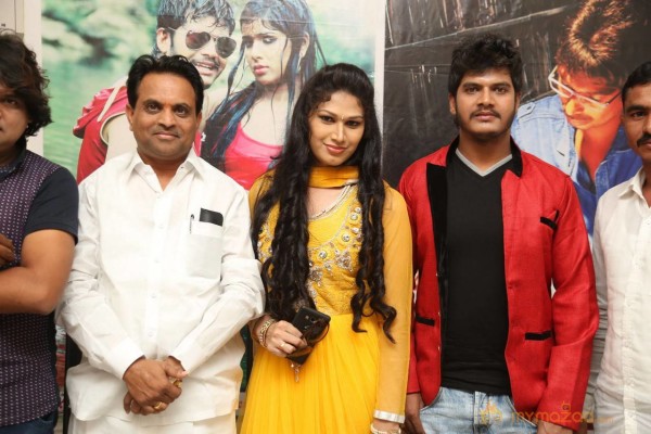 Okkaditho Modhalaindhi Movie Press Meet Stills