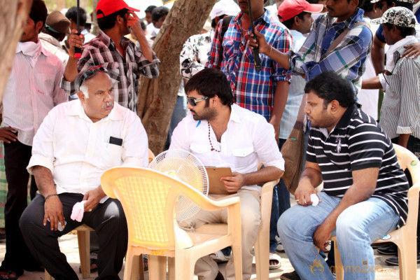 Ongole Gitta Movie Working Stills 