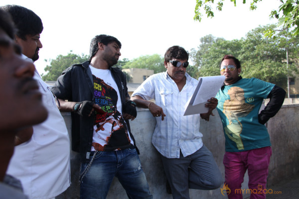 Paisa Movie Onlocation Stills  