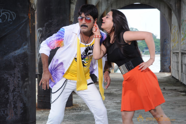 Satruvu Movie Latest Stills 