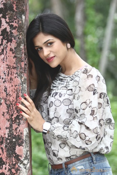 Spicy: Shraddha Das from Punnami Ratri