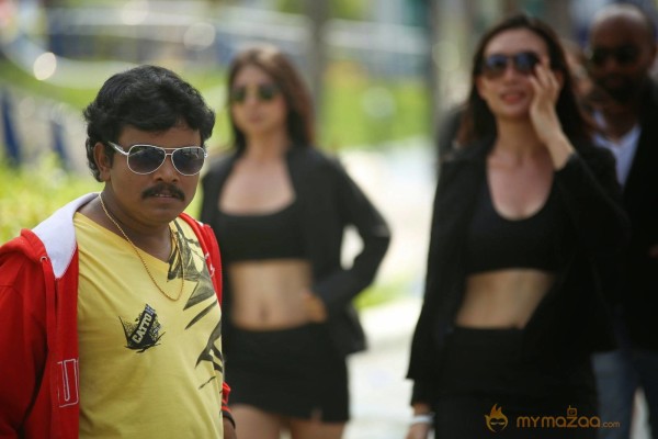 Vinodam 100 Percent Movie Latest Stills