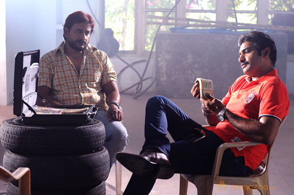 Yeduruleni Alexander Movie Stills  