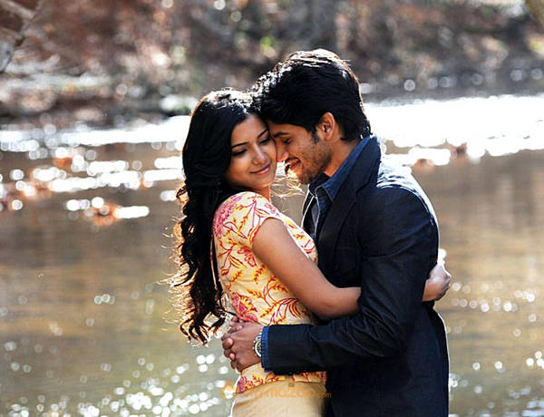 Ye Maaya Chesaave movie stills