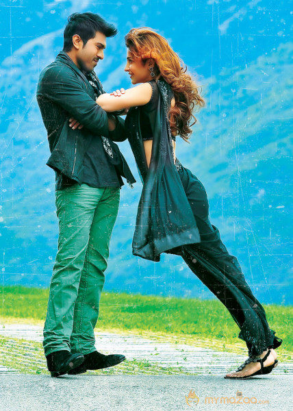 Yevadu Movie New Stills 