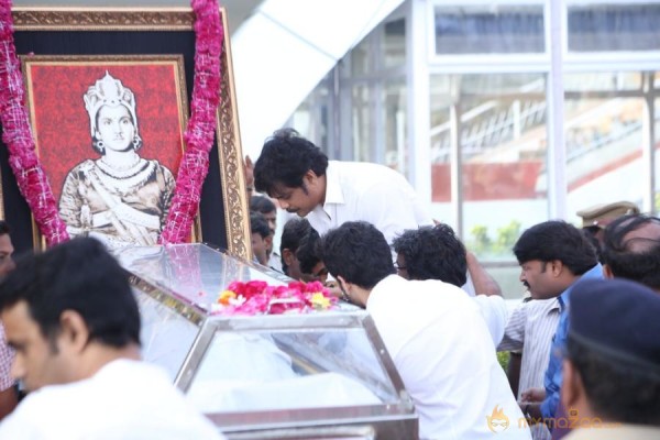 Celebrities pay homage to ANR Photos - 2 