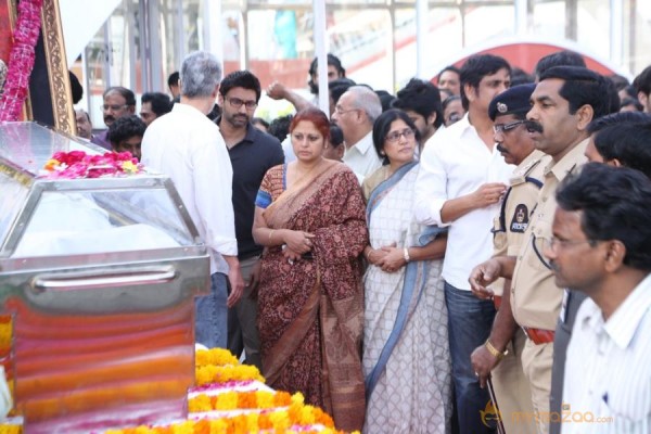 Celebrities pay homage to ANR Photos - 2 