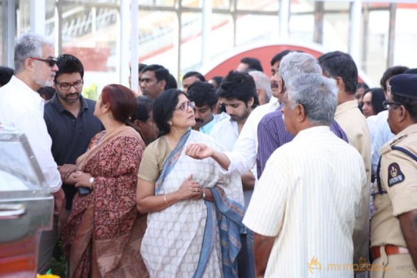 Celebrities pay homage to ANR Photos - 2 