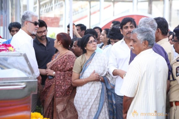 Celebrities pay homage to ANR Photos - 2 