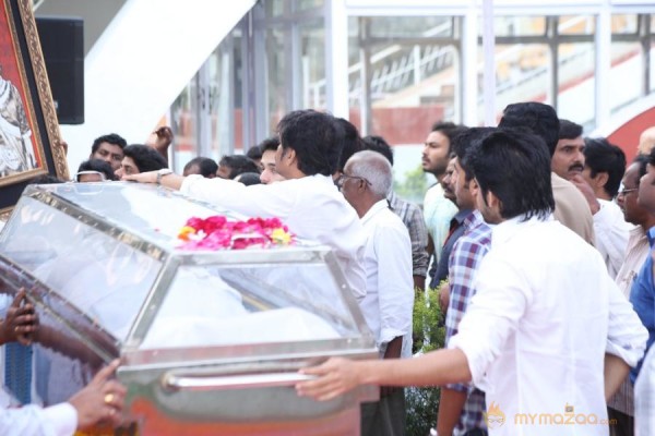 Celebrities pay homage to ANR Photos - 2 