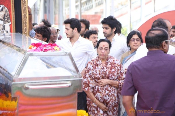 Celebrities pay homage to ANR Photos - 2 