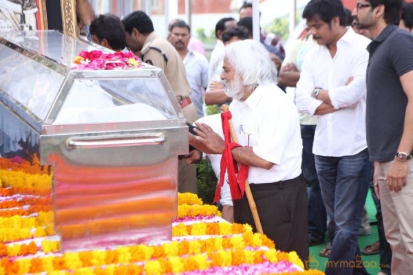 Celebrities pay homage to ANR Photos - 2 