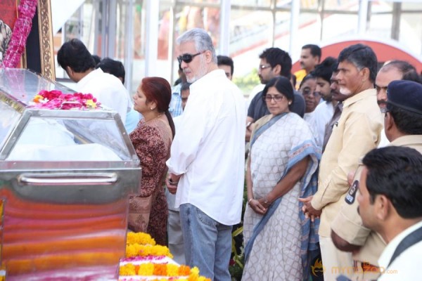 Celebrities pay homage to ANR Photos - 2 