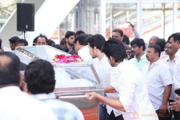 Celebrities pay homage to ANR Photos - 2 