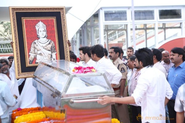 Celebrities pay homage to ANR Photos - 2 