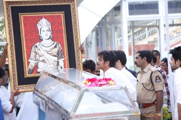 Celebrities pay homage to ANR Photos - 2 