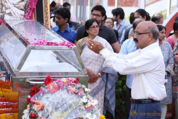 Celebrities pay homage to ANR Photos - 3 