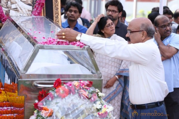 Celebrities pay homage to ANR Photos - 3 