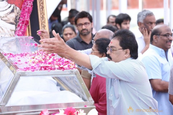 Celebrities pay homage to ANR Photos - 3 