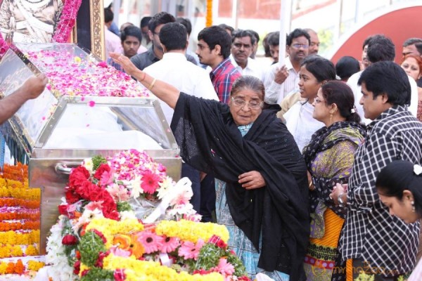 Celebrities pay homage to ANR Photos - 3 