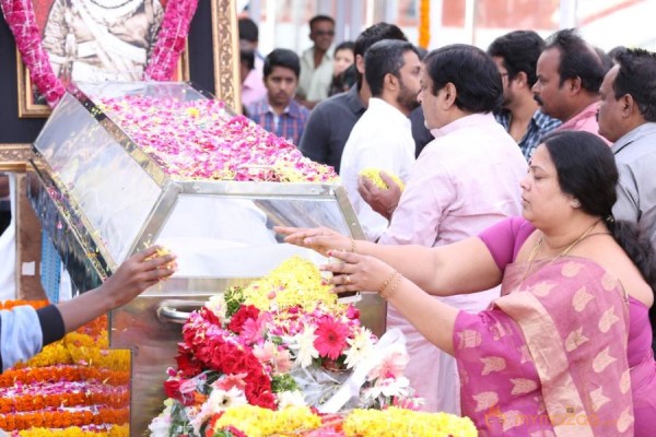 Celebrities pay homage to ANR Photos - 3 