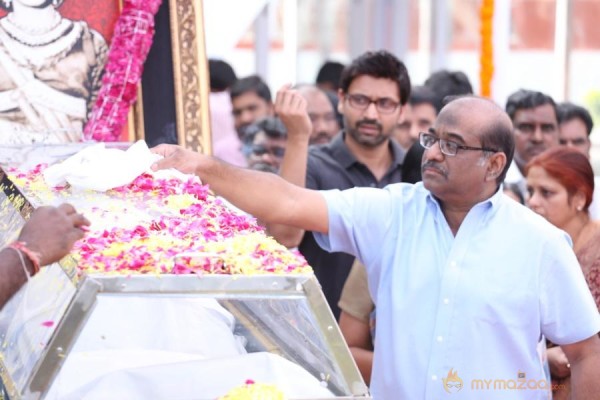 Celebrities pay homage to ANR Photos - 3 